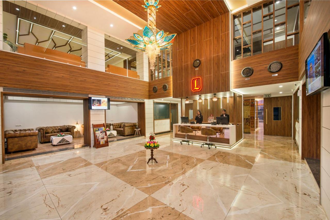 Lords Eco Inn Morbi Bagian luar foto