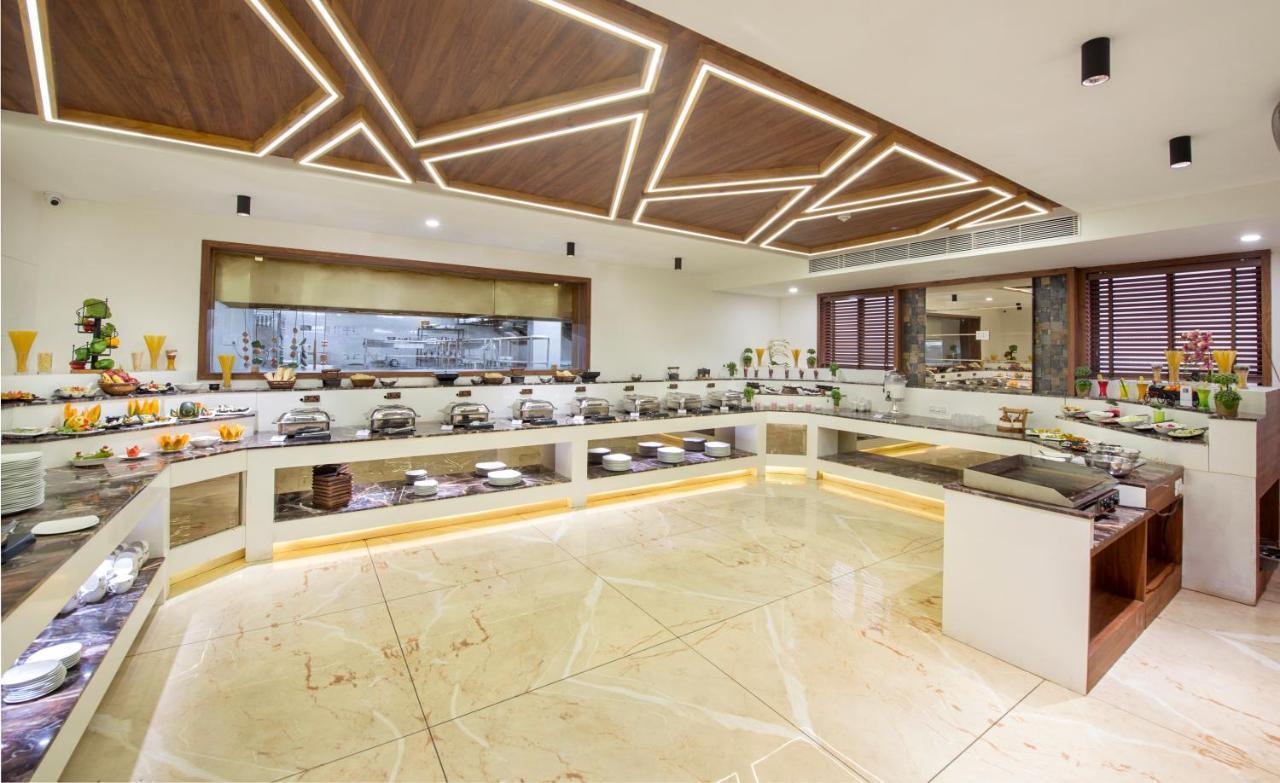 Lords Eco Inn Morbi Bagian luar foto
